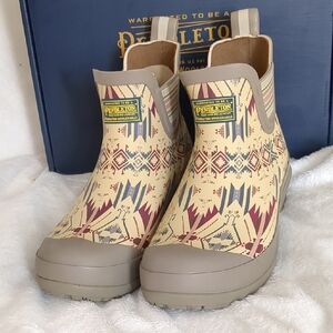 Ladies Pendleton Rain Boots